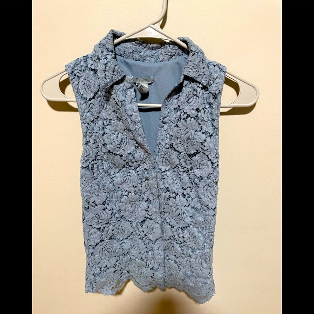 Button down H&M shirt
